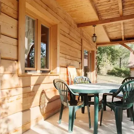 Douillet A Avec Piscine Chalet Sarlat